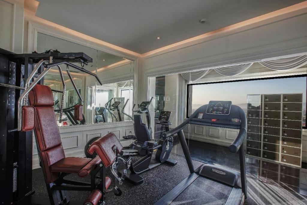 Lafayette Boutique Hotel Kejayan Luaran gambar