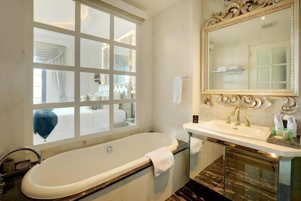 Lafayette Boutique Hotel Kejayan Luaran gambar