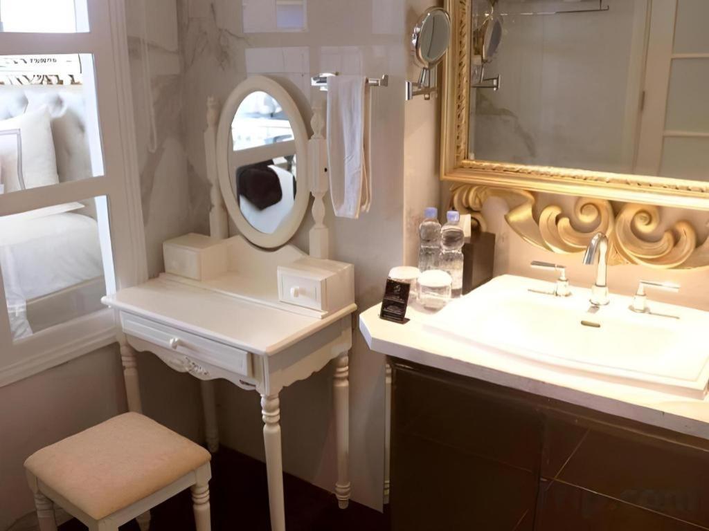 Lafayette Boutique Hotel Kejayan Luaran gambar