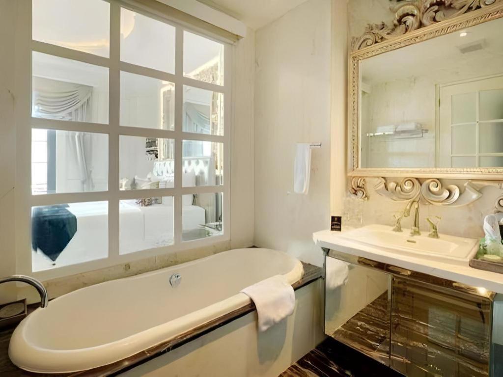 Lafayette Boutique Hotel Kejayan Luaran gambar